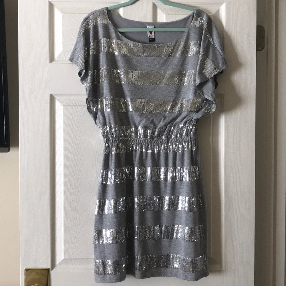 Dress with sequins